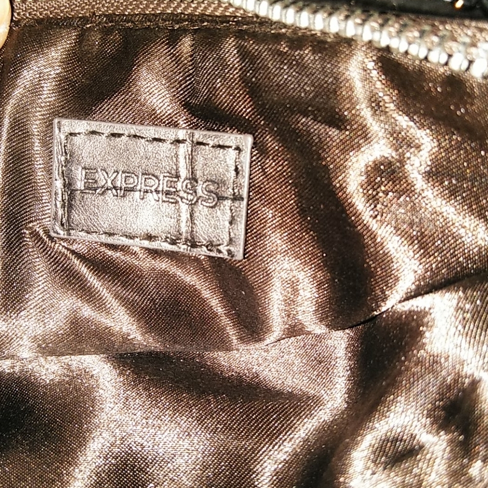 Express Wristlet - Picture 2 of 8